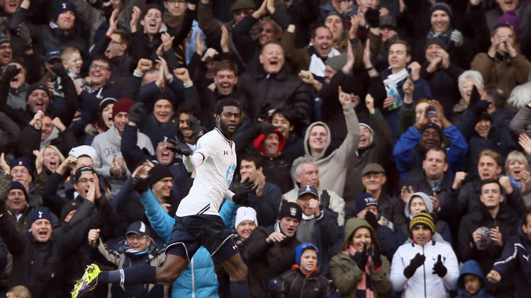 Adebayor Spurs fans